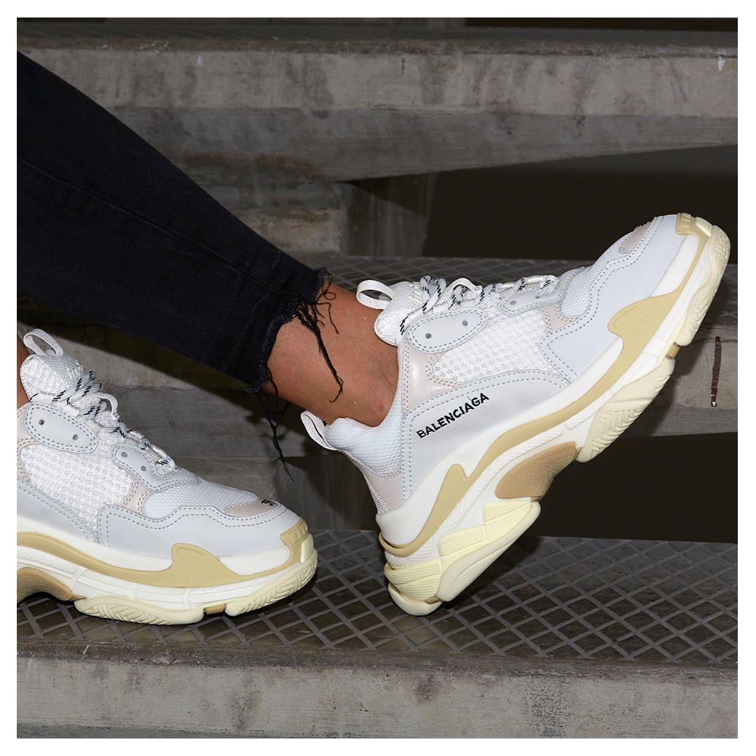 luisaviaroma balenciaga triple s