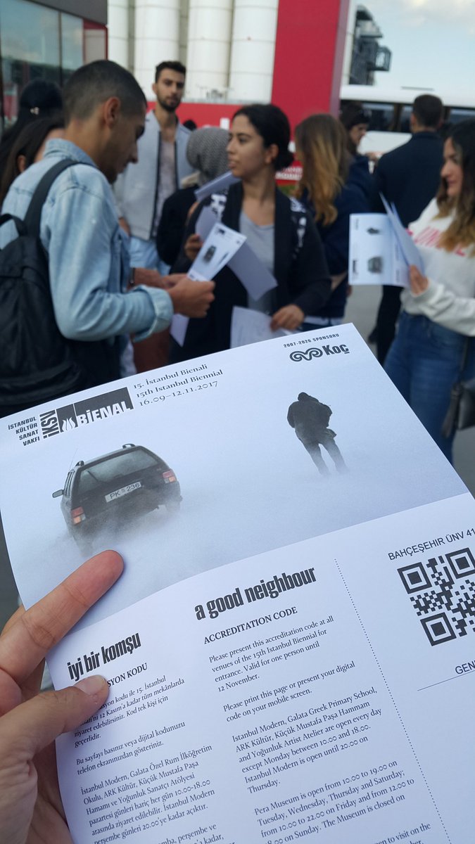 UlasSunata's tweet photo. #Soc2001 Urbanization Gezi sınıfı şahane, Bahçeşehir Üniv. 65 kişiden sergi gezi ödevleri ise haftaya D405'de! https://t.co/8k3NukEHfg
