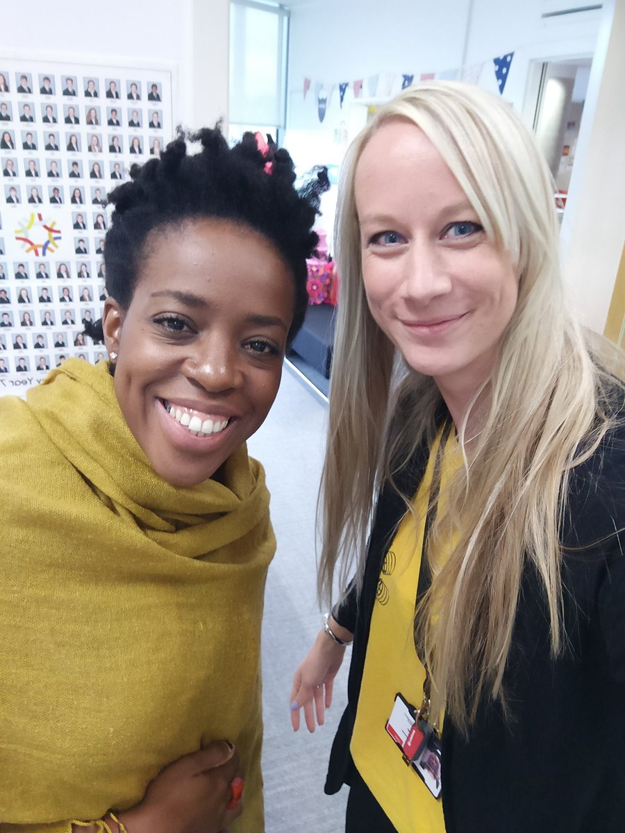 VerityPsych's tweet photo. Celebrating #WorldMentalHealthDay2017 by saying #HelloYellow with @AbrilliPhillip @wellingtonacad https://t.co/edplKEzG8V