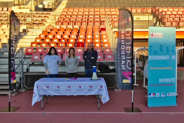 MyGrandNarbonne's tweet photo. Journée sport sécurité citoyenneté: le #GrandNarbonne tient un stand sur la #lutte contre les #discriminations au parc des sports à Narbonne https://t.co/Be1LDH3J9r
