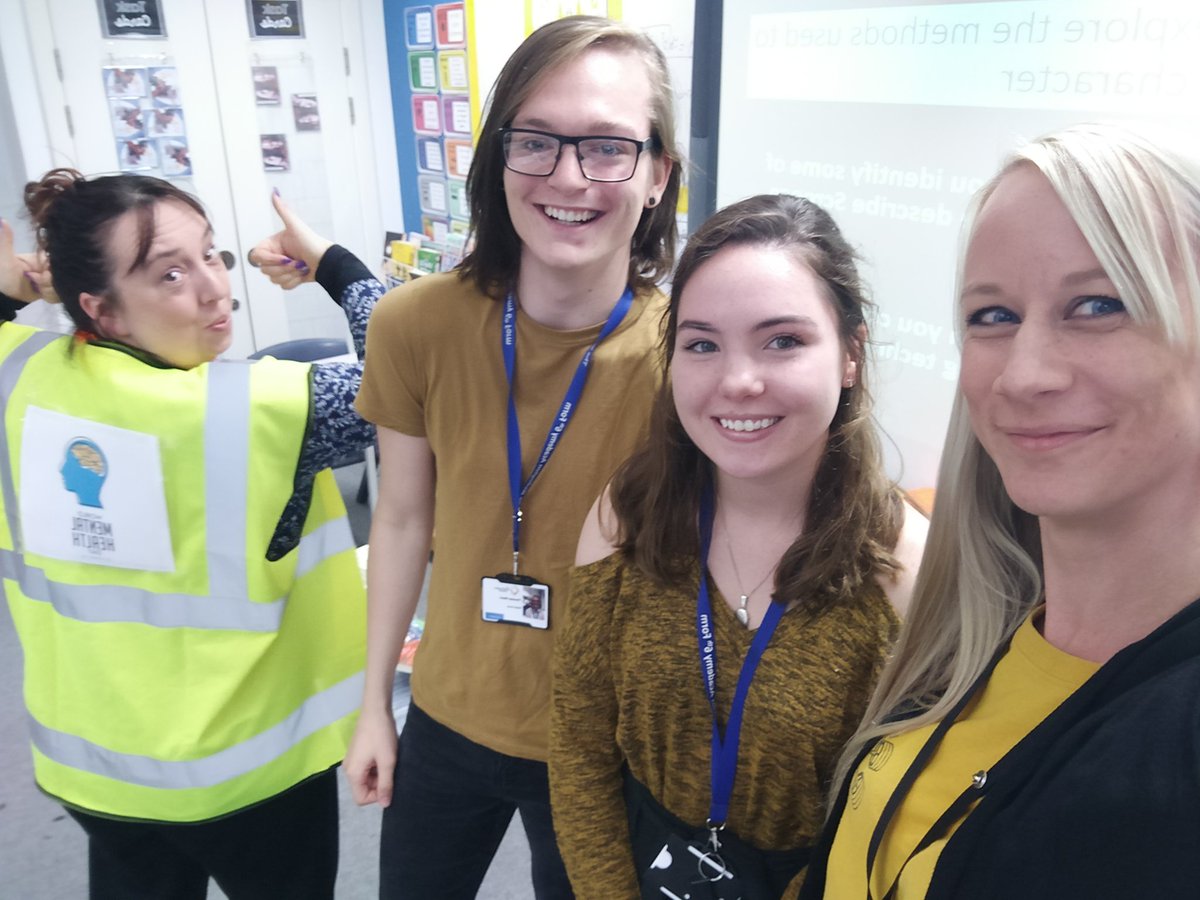 VerityPsych's tweet photo. Celebrating #WorldMentalHealthDay2017 by saying #HelloYellow with @fod3 Kyla &amp; Tom @dreamsofaweirdo @wellingtonacad https://t.co/t8ffoxihY8
