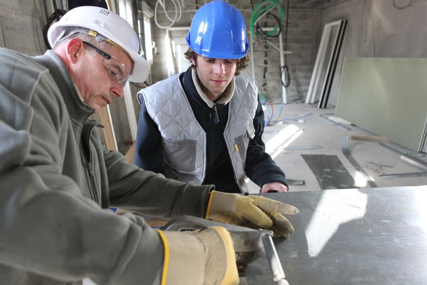 hwkdortmund's tweet photo. #Ausbildung in über 130 #Handwerksberufen, tolle #Karrierechancen im Kammerbezirk #Dortmund. Infos zum Einstieg https://t.co/OkYHCH5FjJ https://t.co/q4RyI29w0V