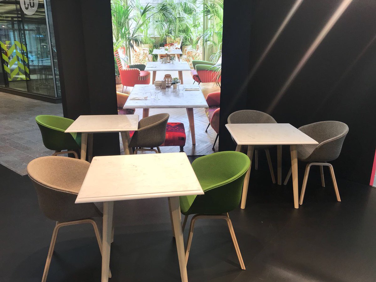 westwoodfabs's tweet image. #corian #coffeetables for Corian stand at #designjunction the perfect look for any contemporary dining/meeting space. Material and design from @coriandesign and manufacture by Westwood @cdukltd #interiordesign @_designjunction