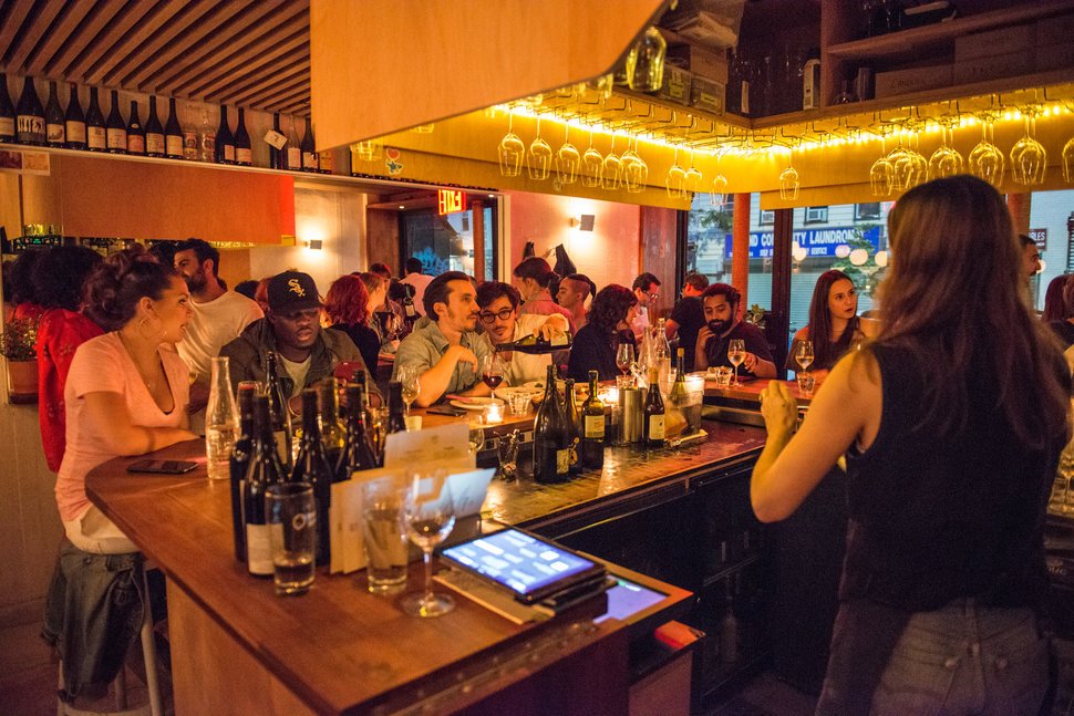 hottestspots's tweet photo. Knowing the finest #things_to_do_in_Key_West can be tough. Using the nightlife guide makes it easier. Visit - https://t.co/OY2NU1QKbm https://t.co/m4oNFy341M