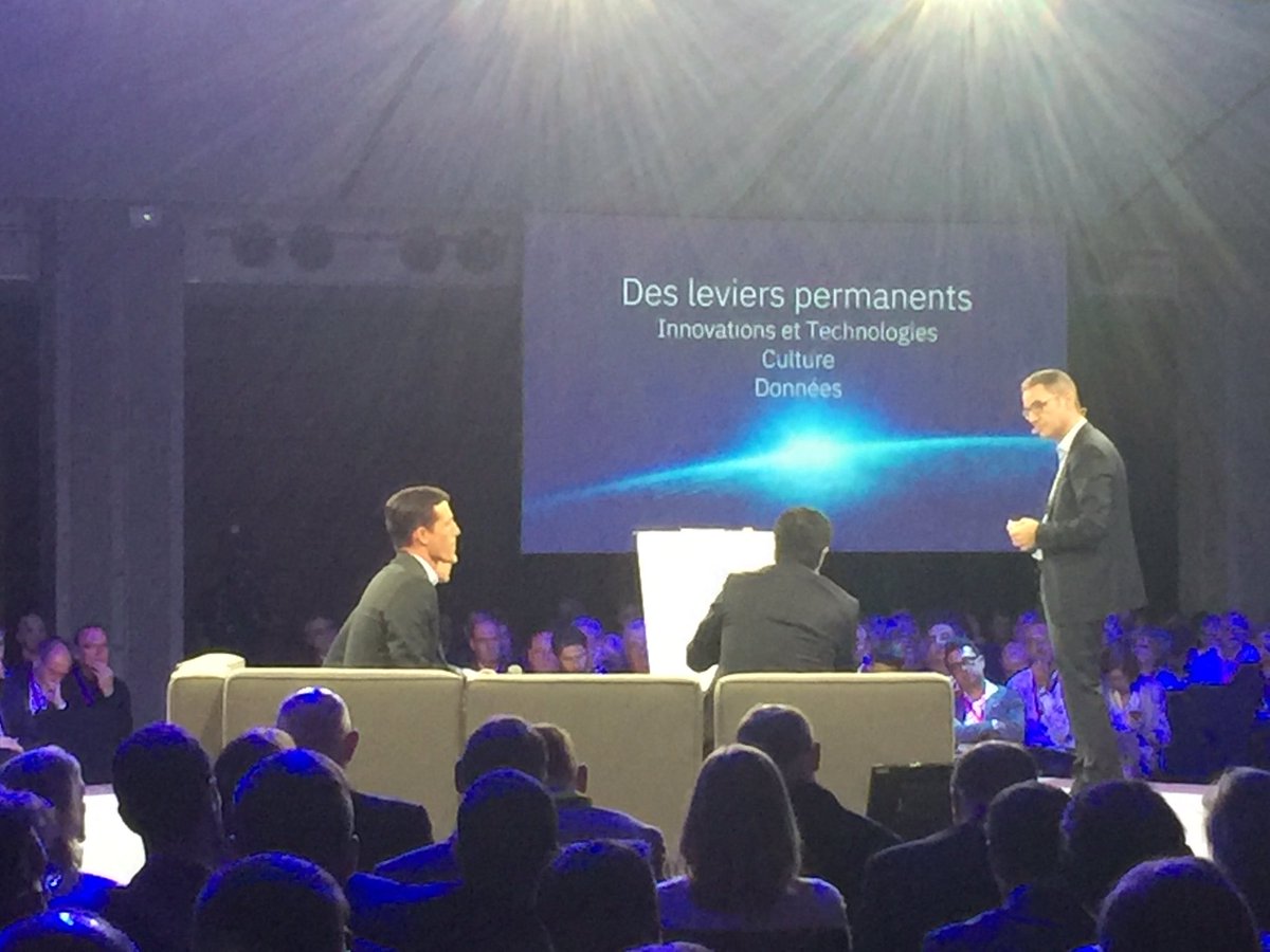 s_jezequel's tweet photo. Le #Cloud doit supporter la transformation des Business models #cogntive #groupeOpen #watsonsummitFR https://t.co/DNCvxgKyuT