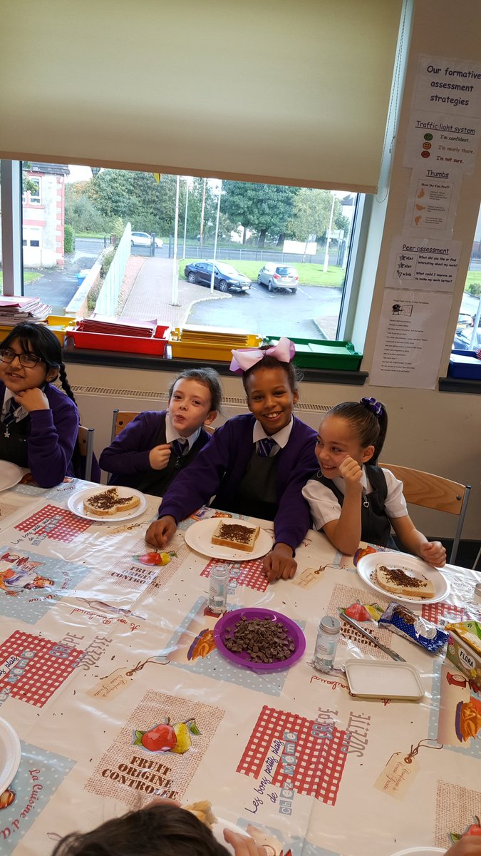 mmcgowan200's tweet photo. heerlijk brood en haselslag #dutchbreakfast #unicefhappiestchildren
@StMonicaMilton https://t.co/ZkwnbDanb7