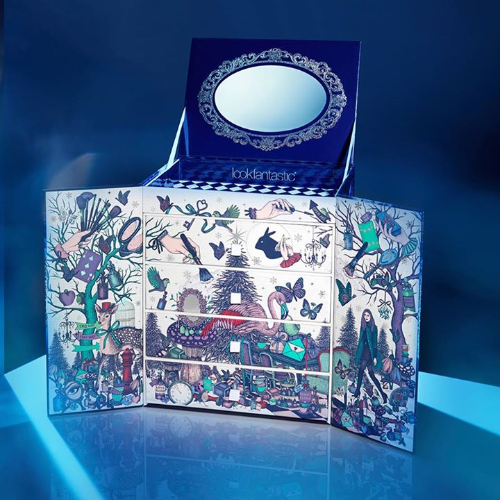 LookfantasticFr's tweet photo. Découvrez un cadeau de beauté spécial dans chaque tiroir du #LFAdventCalendar ❄ Commandez ici https://t.co/5V11lF6u0J ! ❄ https://t.co/yFrMhwgTl6
