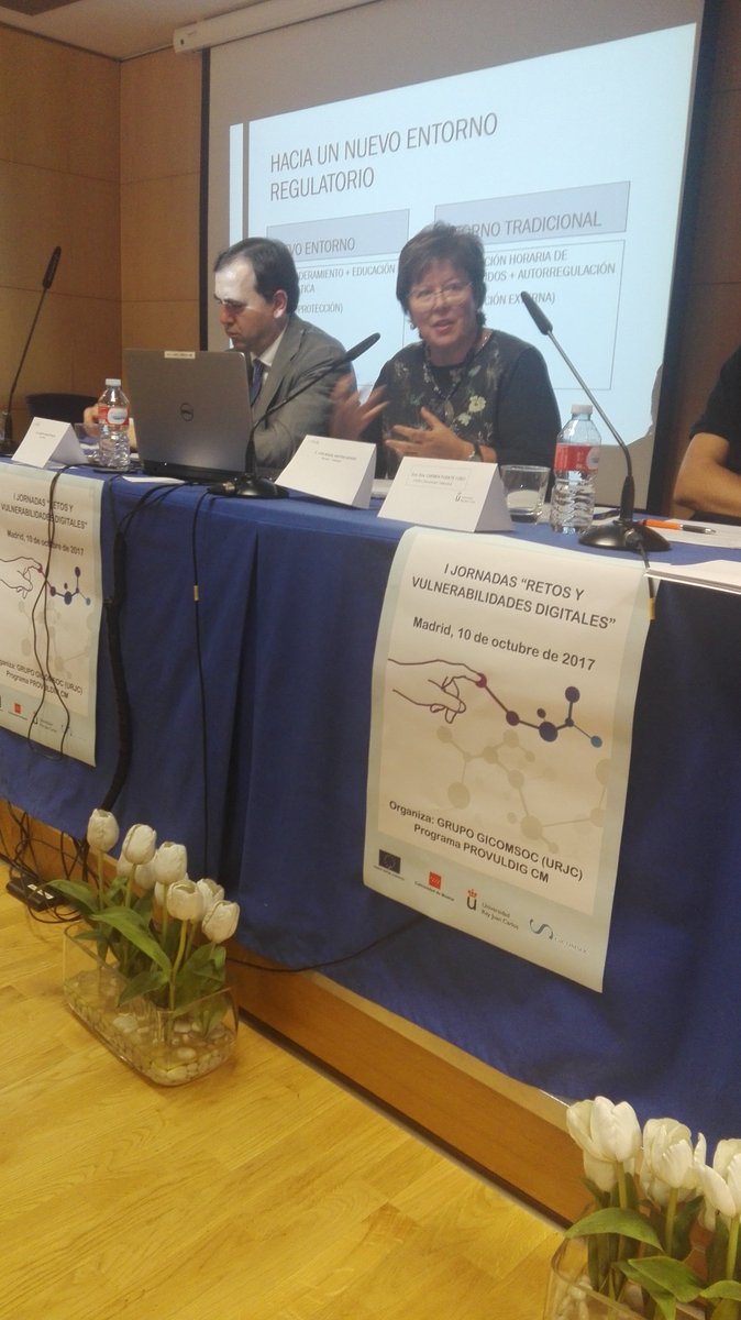 Contenido: responsabilidad usuario, empoderamiento, comprensión crítica y responsabilidad de los medios, <a href="/CarmenFuenteCob/">Carmen Fuente Cobo</a>, Villanueva—OCS