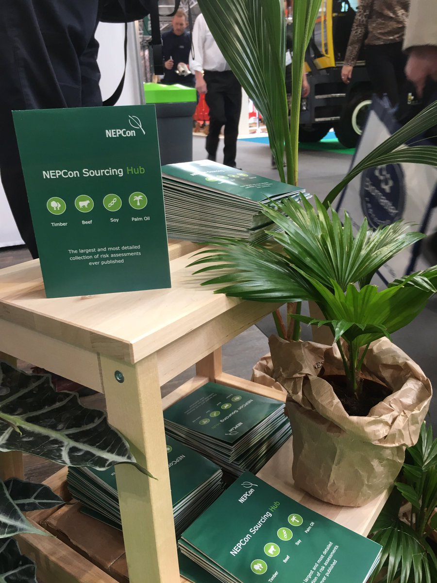 PreferbyNature's tweet photo. Presenting the #sourcinghub at #timberexpo2017 - meeting the EUTR just got a whole lot simpler! #EUTR #legaltimber https://t.co/qHTfaCbDiR