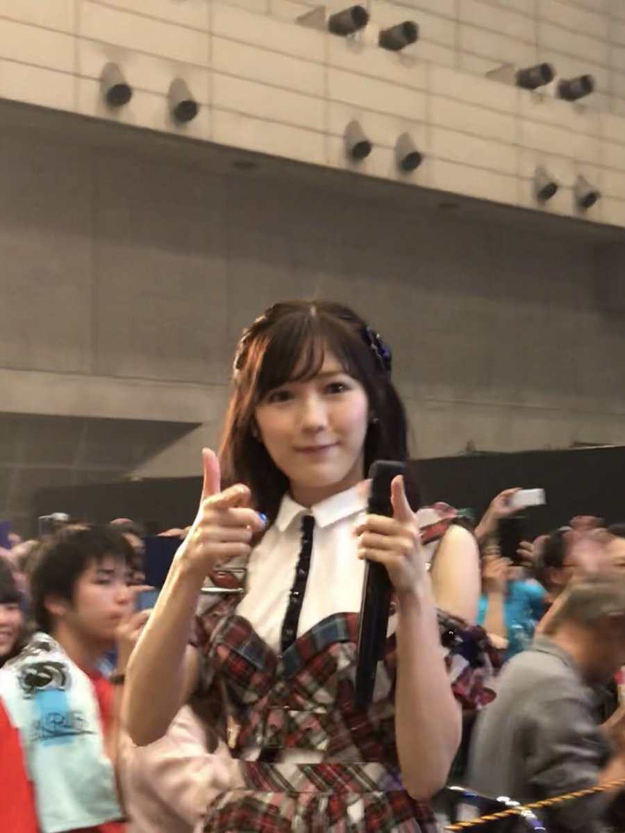 まゆゆ推し席 まゆゆ推し席
