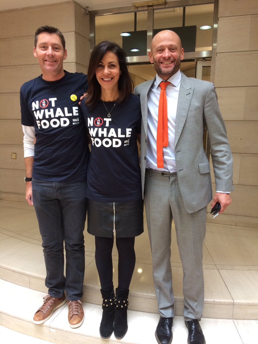 sascampaigns's tweet photo. Get involved with @WHALES_org for the launch of #NotWhaleFood today. Great to see them with @JuliaBradbury @HugoSAS #plasticfreecoastlines https://t.co/gFaP4xJnTt