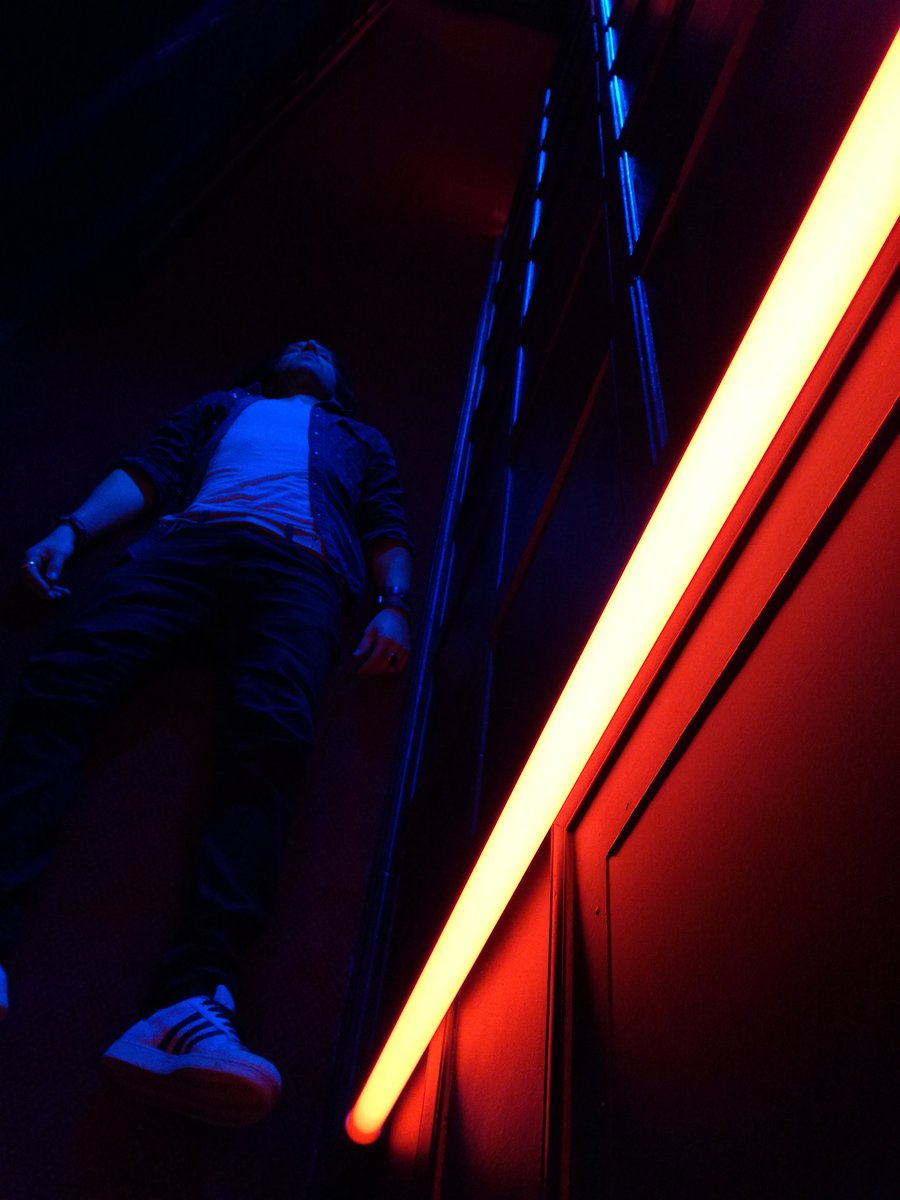KlinkClock's tweet photo. Bientôt une nouvelle vidéo. On a tous les bouts du puzzle.
With #nidimages #PtiNico /
#hotelleberger #bruxelles #neon #clip #kc #klinkclock https://t.co/tiJPvipZ7x