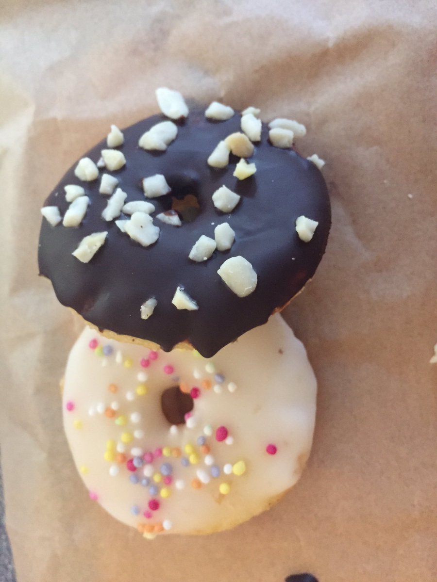 countrygirlbake's tweet image. Tweeting again something yum!! #bakingmachine #actor #casting