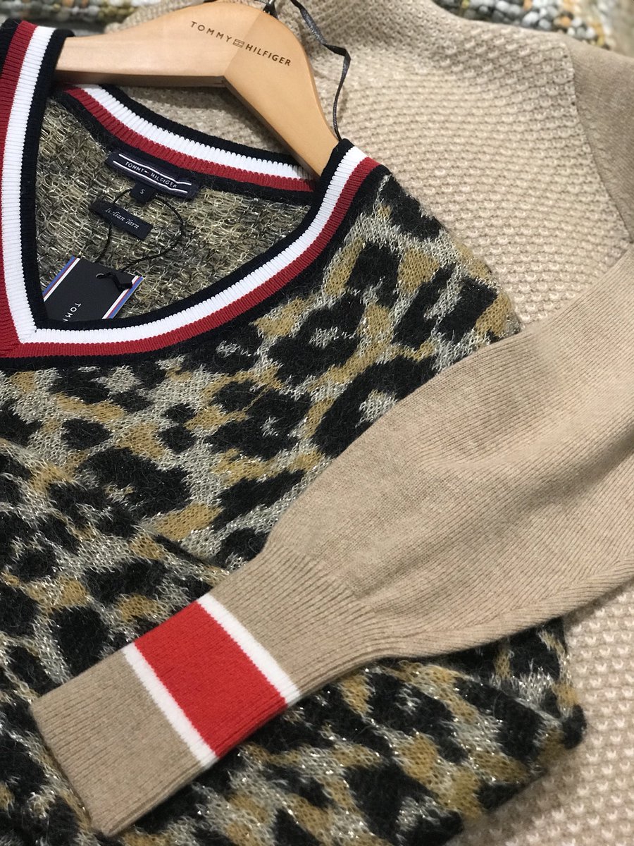Elys Style Notes (@elysstylist) on Twitter photo New in! We’re adding these <a href="/TommyHilfiger/">Tommy Hilfiger</a> sweaters to our wish list pronto! Metallic leopard with a sporty twist or textured camel?
#sw19 New in! We’re adding these <a href="/TommyHilfiger/">Tommy Hilfiger</a> sweaters to our wish list pronto! Metallic leopard with a sporty twist or textured camel?
#sw19