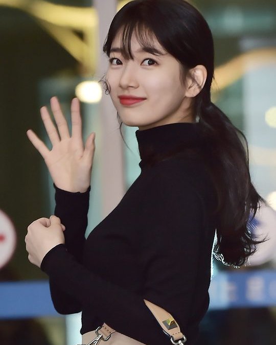 Happy birthday to the beautiful bae suzy 