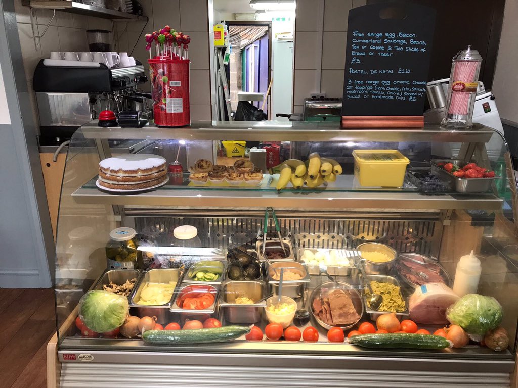 ComfortKitchenS's tweet photo. It's #official we have opened the doors to our #Cafe 🎉🎉💋 https://t.co/zocVJdoUT5