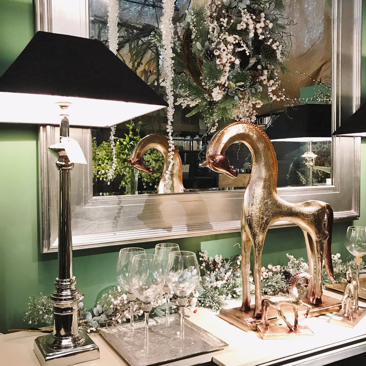 SBirchGC's tweet photo. take time to make your home happy, with classic, elegant shapes &amp; styles #homeinterior #homedecor #gardencentre #lifestyle https://t.co/MLMYwaAxwT