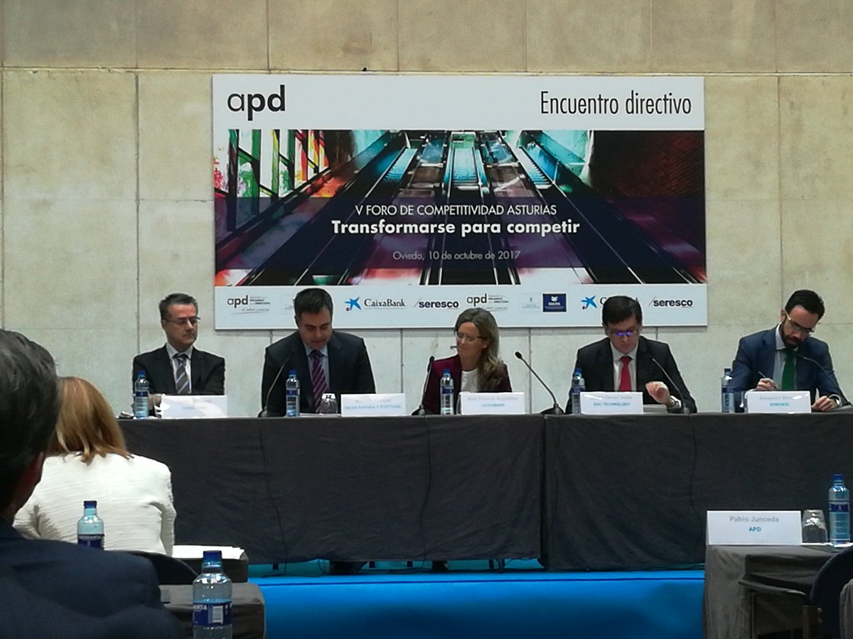 ana_ceei's tweet photo. Hoy @ceeiasturias en la mesa de transformación digital en el Foro de competitividad de Asturias organizado por @apd, @idepa https://t.co/14x8Qf9hUd