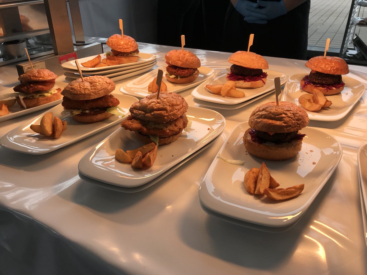 donmartin76's tweet photo. Lunch break at #xcelerate2017 after surviving my presentation. Great food, very good location. https://t.co/Z967cueAEX