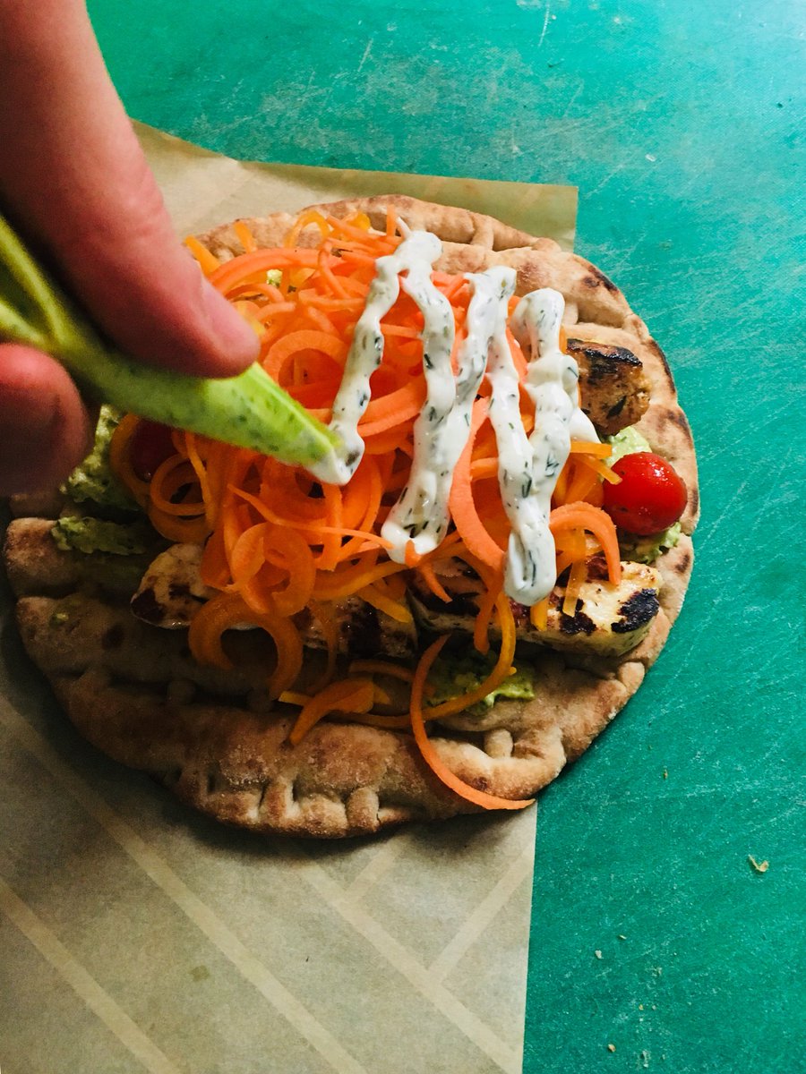 Tuesdays be about @WeWorkUK <a href="/TruckStopToday/">TruckStopToday</a> #oldstreet #greatfood #lunchsorted 😀