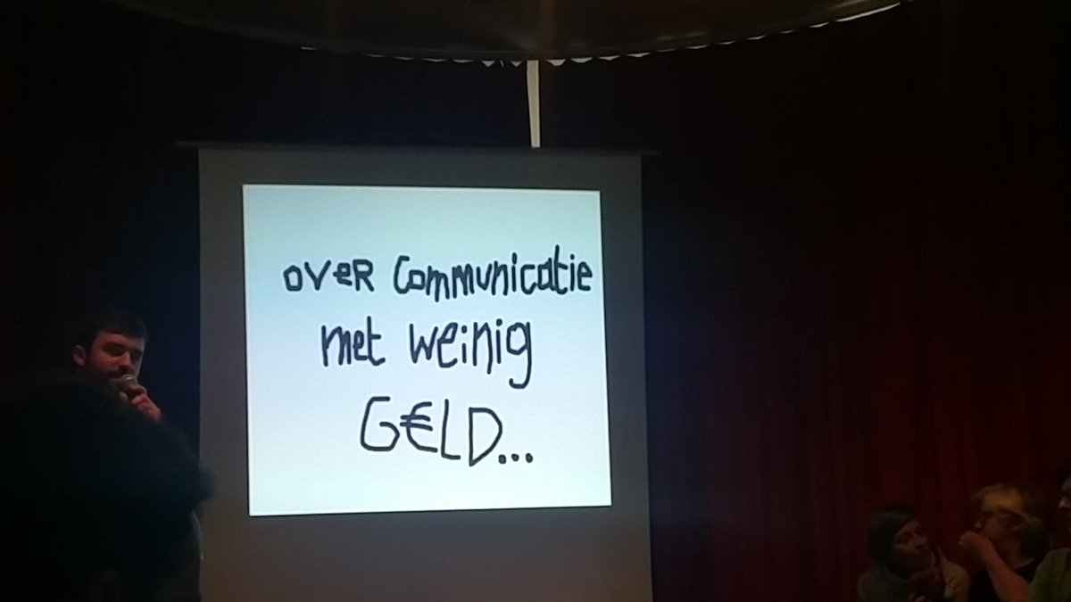 Het leven van een communicatiemedewerker in de sociaal-artistieke sector.