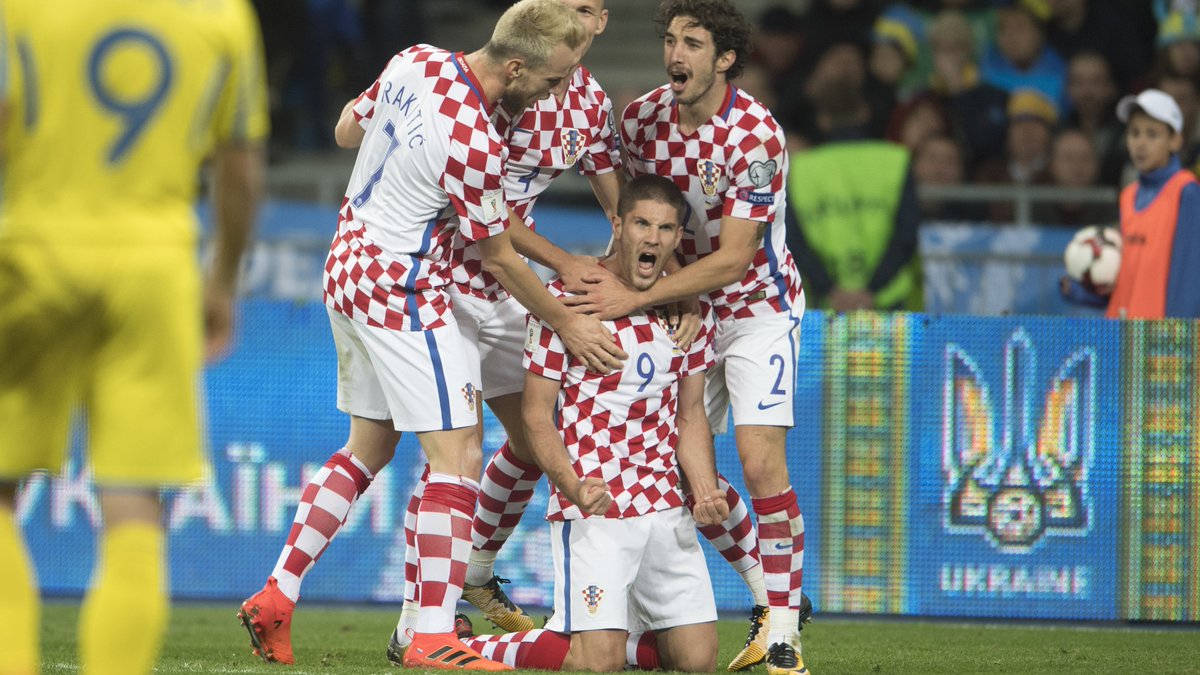HNS_CFF's tweet photo. 🎙️Andrej Kramarić: "Pokazali smo karakter, ono što #Hrvatska zapravo i jest."
➡️https://t.co/zySB0tyqZp
#BudiPonosan #Vatreni #WCQ #UKRCRO https://t.co/9nE63SjPlt