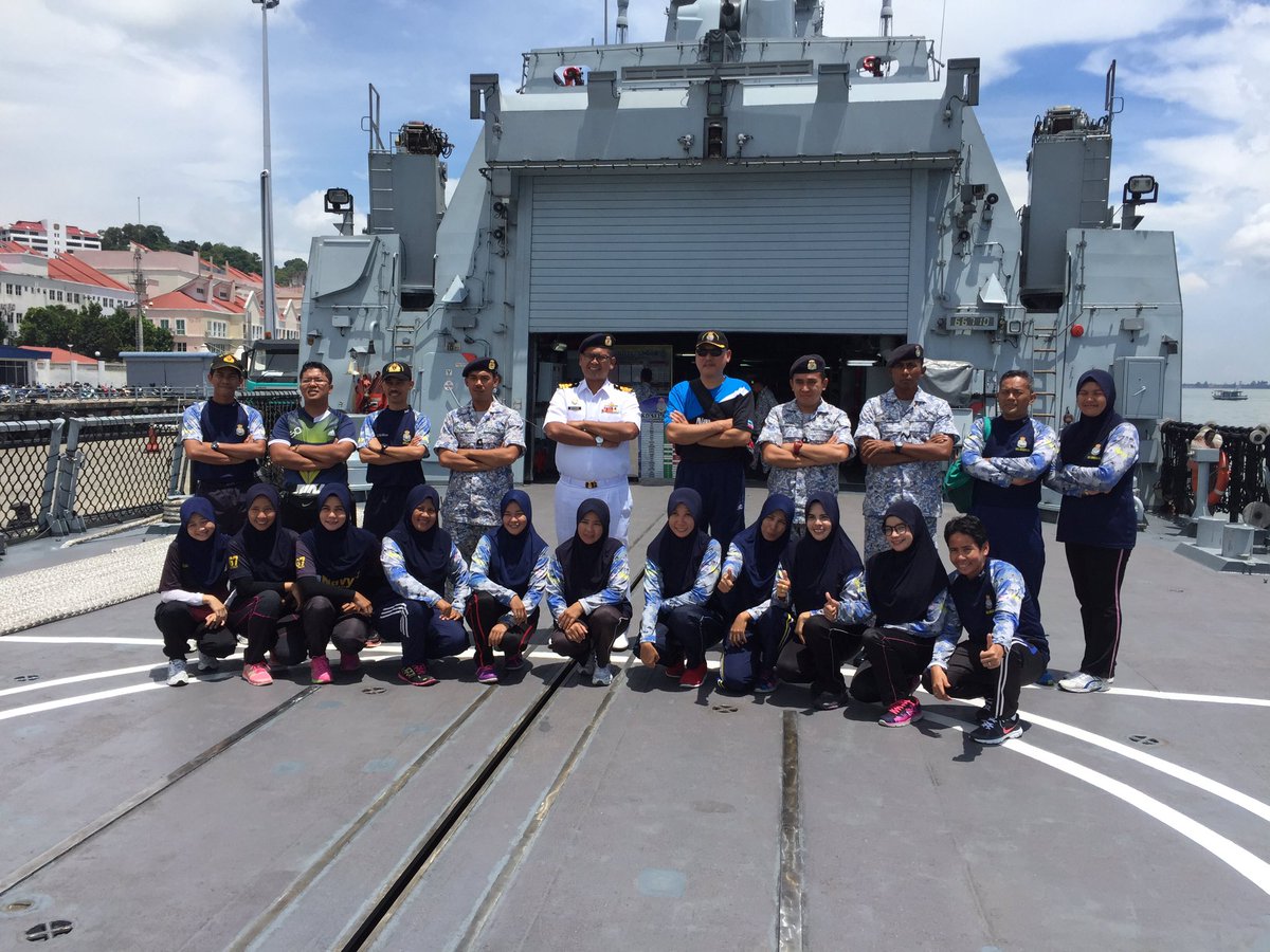 Seadwellerse's tweet photo. LATIHAN TEMPATAN BERSAMA WARGA KAPAL KD SELANGOR.. @kdselangor #PSSTLDM @NavySDK @KhirJunaidi @MPA_Timur https://t.co/N58dULnMXB