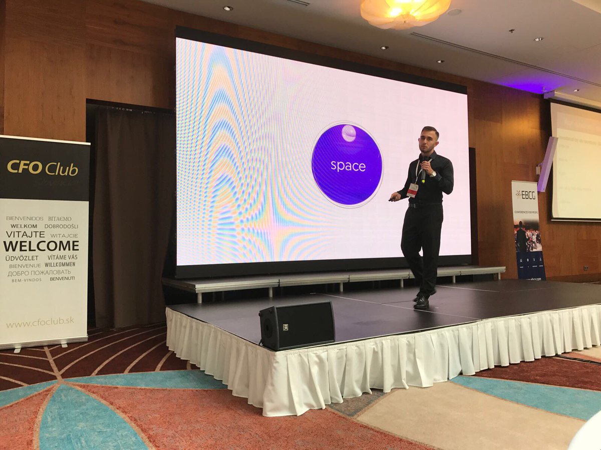 StartupShutdown's tweet photo. Druhý súťažiaci Norman Bystričan prezentuje #Jellybo #databanka #mikroanimacie #StartupOrShutdown #startuporshutdownSK https://t.co/NlCjq2p2Hm
