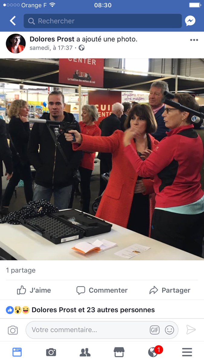 mau86000's tweet photo. @DoloresProst prouve que les femmes savent aussi tirer à vue. Même en politique ? #stopdisparites H/F @FloPortelli https://t.co/V5stutqz1D