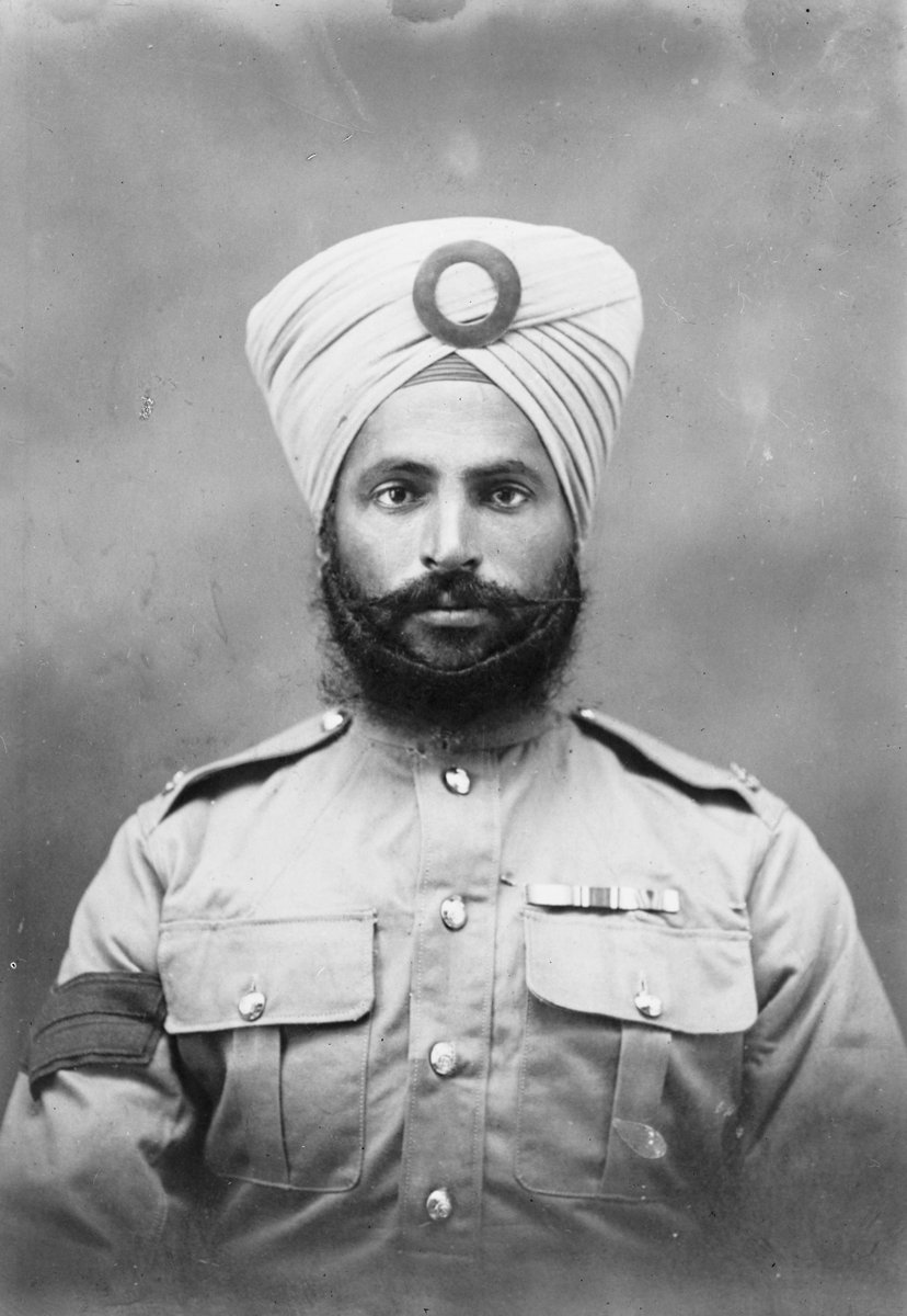 AlchemyAnew's tweet photo. #TBT - WW1; a Sikh Soldier in his uniform. No Date. No Name. #SacredSounds preserves stories of these men in music - https://t.co/8O3kvLsI80 https://t.co/XLcEyGYc8i