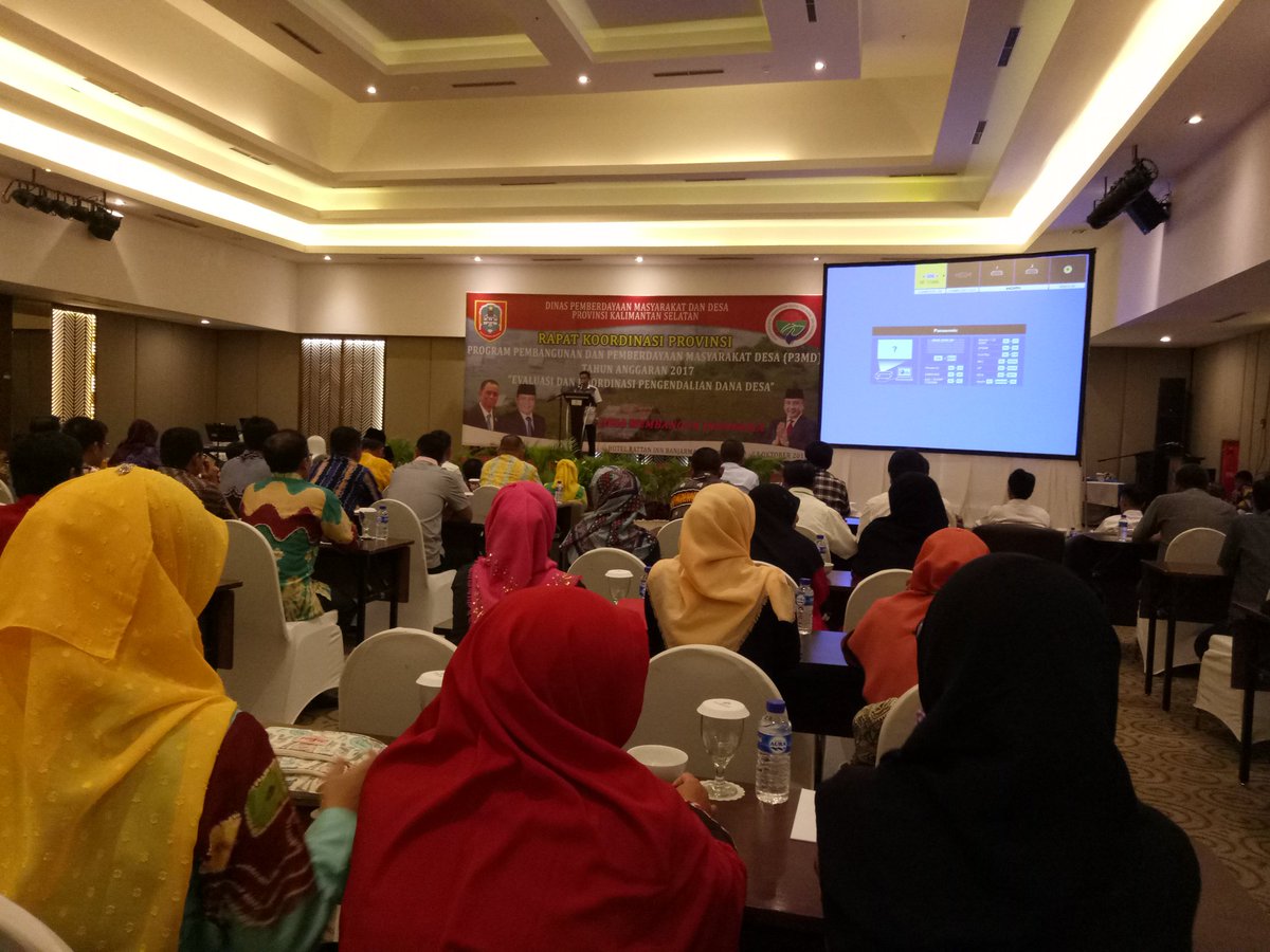 Pembukaan Rakor Provinsi P3MD Kalsel oleh Bp Gub.Kalsel H.Sahbirin Noor
<a href="/jokowi/">Joko Widodo</a> 
<a href="/EkoSandjojo/">Eko P. Sandjojo</a> 
<a href="/KemenDesa/">Fast Track Travel</a> 
<a href="/taufikmadjid71/">IG : taufik.madjid</a> 
<a href="/BappenasRI/">Kementerian PPN/Bappenas</a>