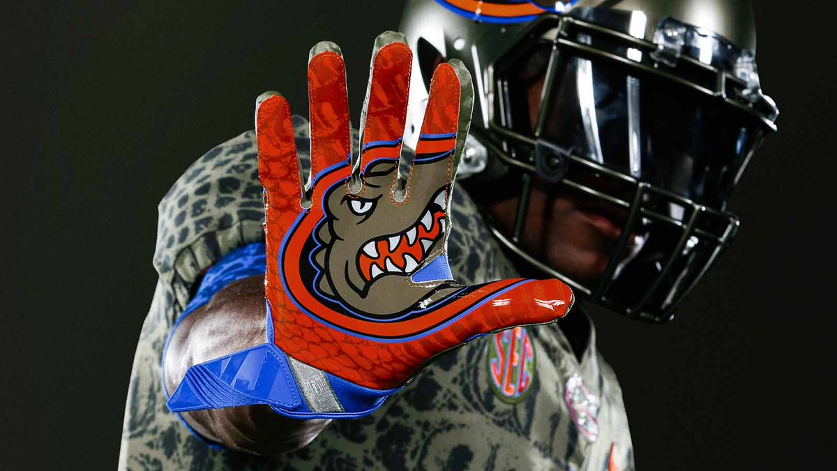GatorsFB's tweet photo. 🐊 #TheSwamp 🐊 

👀 Only #Gators Get Out Alive 👀

DETAILS: https://t.co/0DVSo3M0Hu https://t.co/NRukp8Uwg5