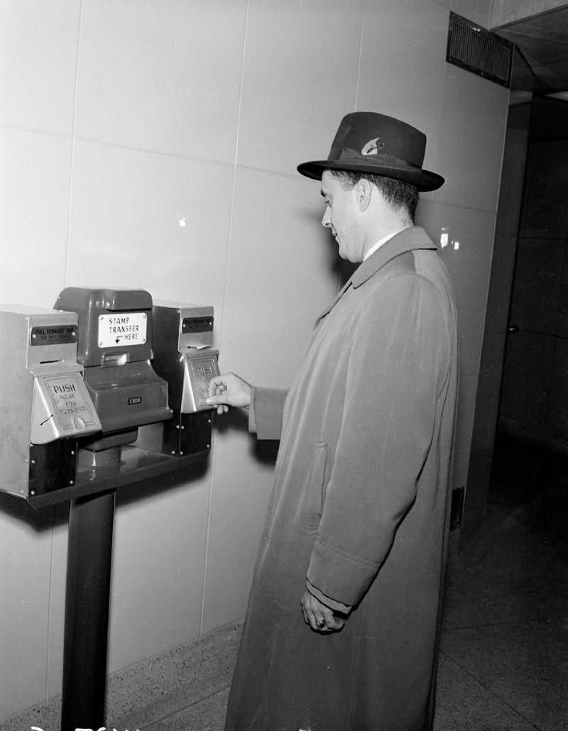 Specautomatics's tweet image. Турникеты Perey на выставке Canadian National Exhibition (1953 год)

 --
#турникеты #торонто #метро #выставка 
#turnstiles #toronto #metro