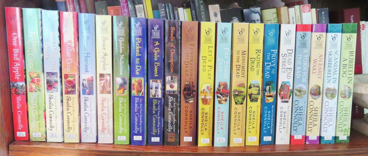 #CozyChat A8 I ran out of room! No cute animals. (But I've got animals almost everywhere else, including a vulture guarding the door.)