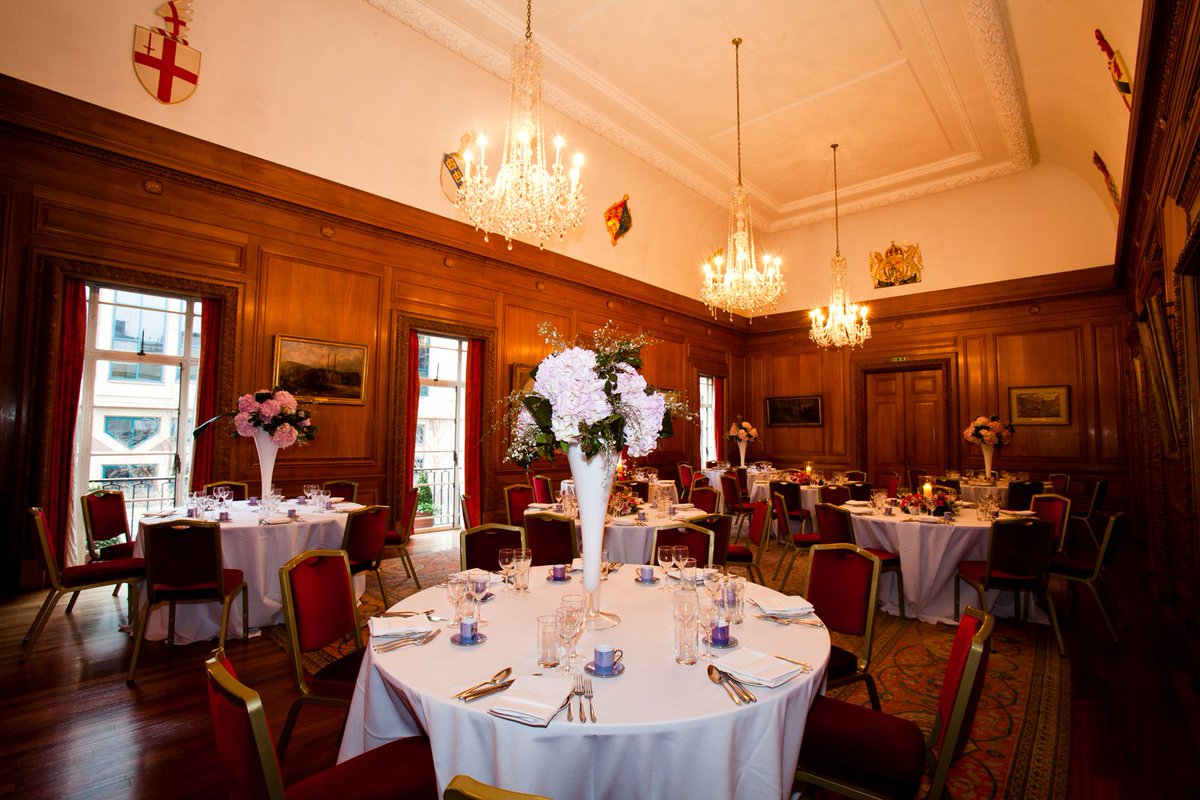 Christmas at Brewers Hall from £79+VAT #Dinner #eventplanner #corproate #corproateevents #eventprofs #meetingprofs  ow.ly/peL030fC1UW