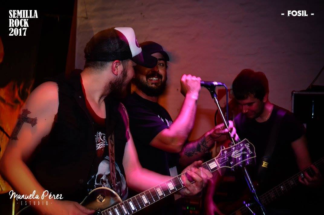 FosilRockArg's tweet photo. El #SemillaRock fue una gran fiesta. Gracias por todo!!! #fosil #rock #envivo #live @GranadaMetal @flordenepal #MachoCabrio #Peza #PanDuro https://t.co/i5mJ8o3vdZ