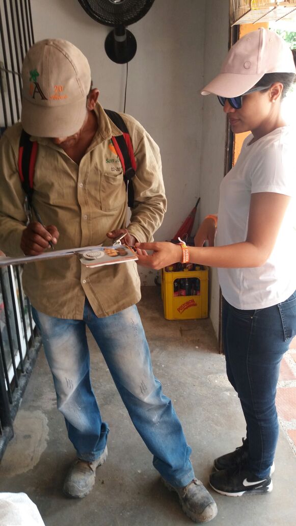 c_primero's tweet photo. La zona bananera está cansada de lo mismo, está #FirmaPorElCambio #BusDelCambio #CarlosCaicedo #FirmePorColombia #FirmeConCaicedo https://t.co/0e6LasBjcj