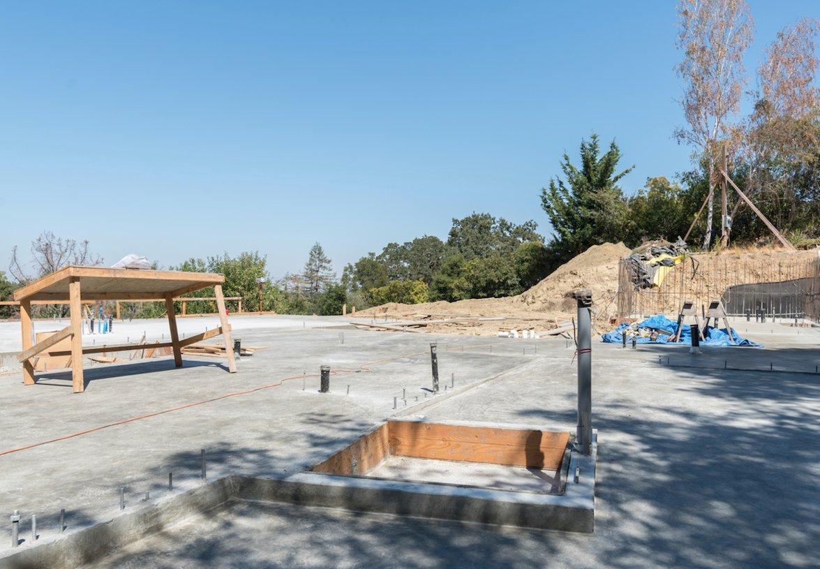 KanlerHQ's tweet photo. Hard at work in the Los Altos Hills
#construction #homebuilder #newconstruction #customhome https://t.co/IJAJaZDC18