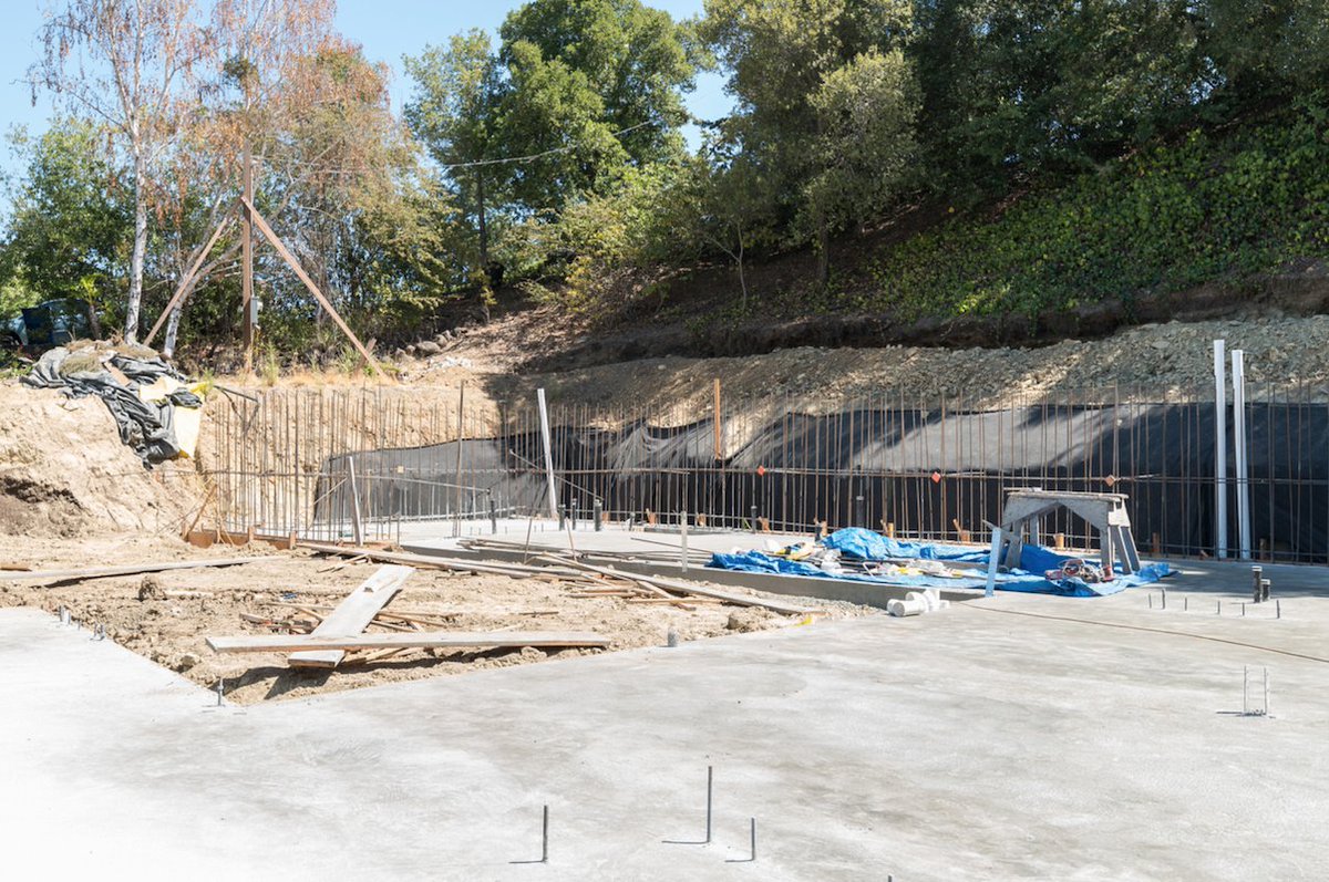 KanlerHQ's tweet photo. Hard at work in the Los Altos Hills
#construction #homebuilder #newconstruction #customhome https://t.co/IJAJaZDC18