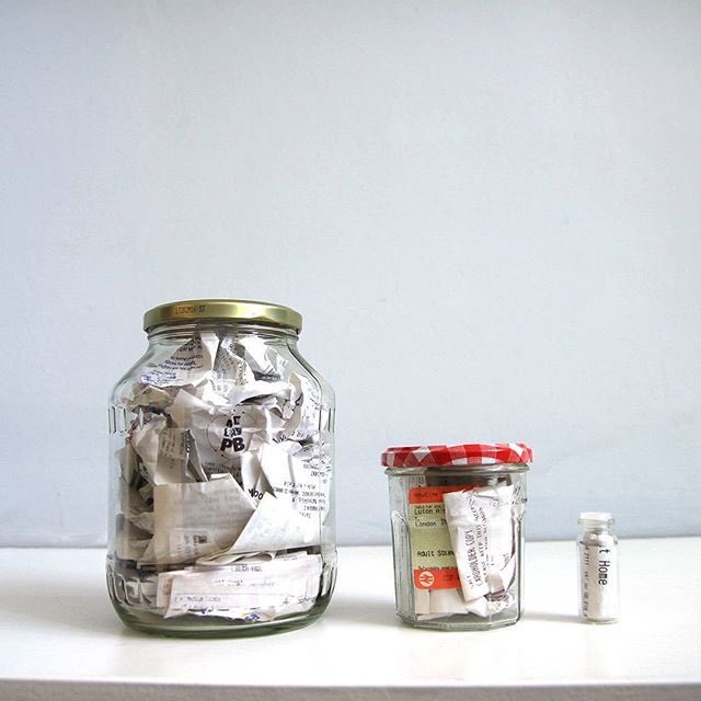 getpltfrm's tweet image. Is it the best way to store receipts? 🤔😂 Let’s keep it digital! #freelancelife #expenses #Trackwork