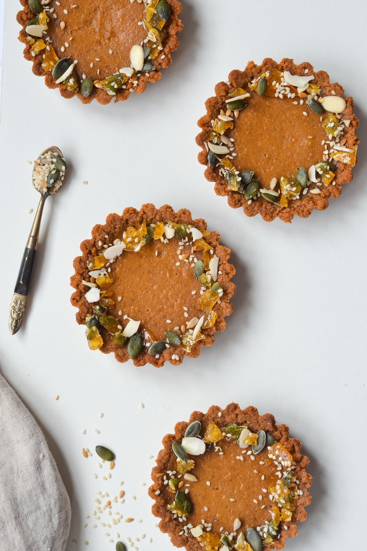 #Somethingfortheweekend #recipe Gingersnap #Pumpkin Pie via @bakedbybenji bit.ly/2fVZ52f
<a href="/RedTractorFood/">Red Tractor</a> <a href="/slindonpumpkins/">Slindon Pumpkins</a>
