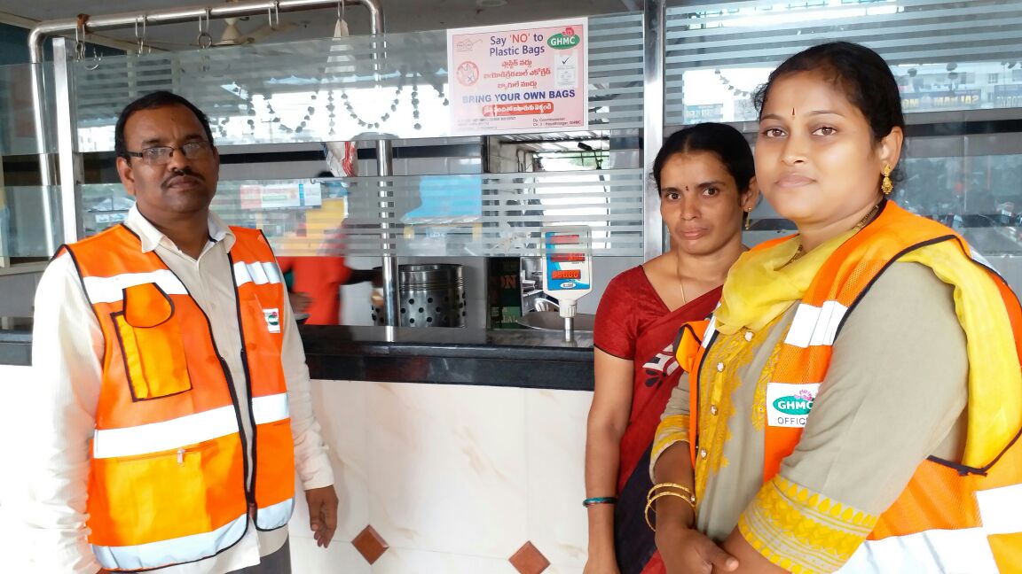 DC_Hayathnagar's tweet photo. Created awareness among the Chicken and Mutton Owners on Non usage of Plastic Covers and also pasted stickers at Counters in Circle 3, GHMC. https://t.co/JtUgyB2dDM