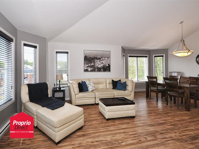 Visibili_T's tweet photo. https://t.co/VCQujS7bQZ : Mascouche, 199,900$. #MaisonAVendre #ProprioDirect #MisezSurLeRouge #MAV #Annonce #Lanaudiere https://t.co/tciYNVqAJe