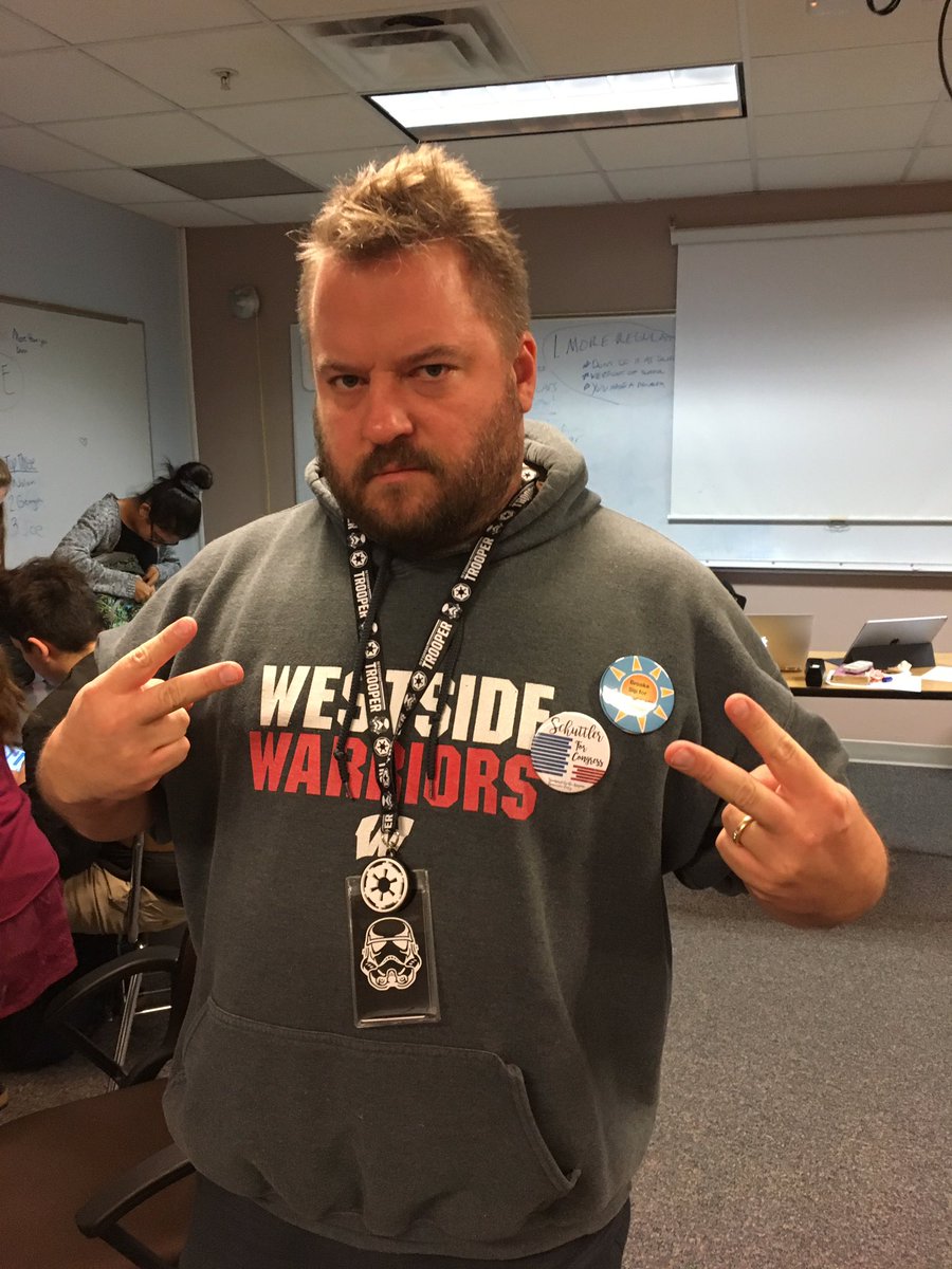CaliSip's tweet photo. Z showing his support for the Cali and Arizona Democratic Party by rocking our buttons https://t.co/cYq0VMMuGh