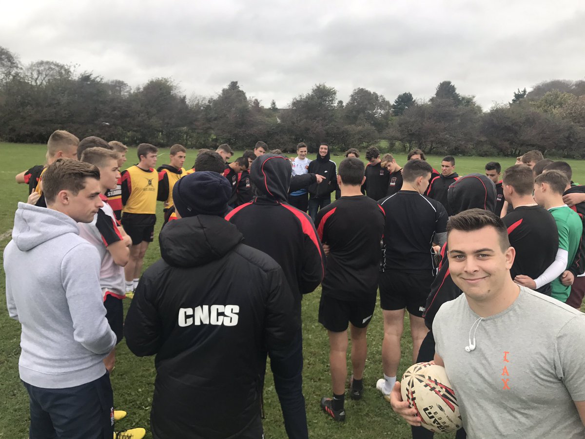 NewmanRugbyXV's tweet photo. Training today ahead of a huge game tomorrow for both the first XV and the Athletics #rivalmatch #derby #athletic #utn https://t.co/nkgBj8FJzs