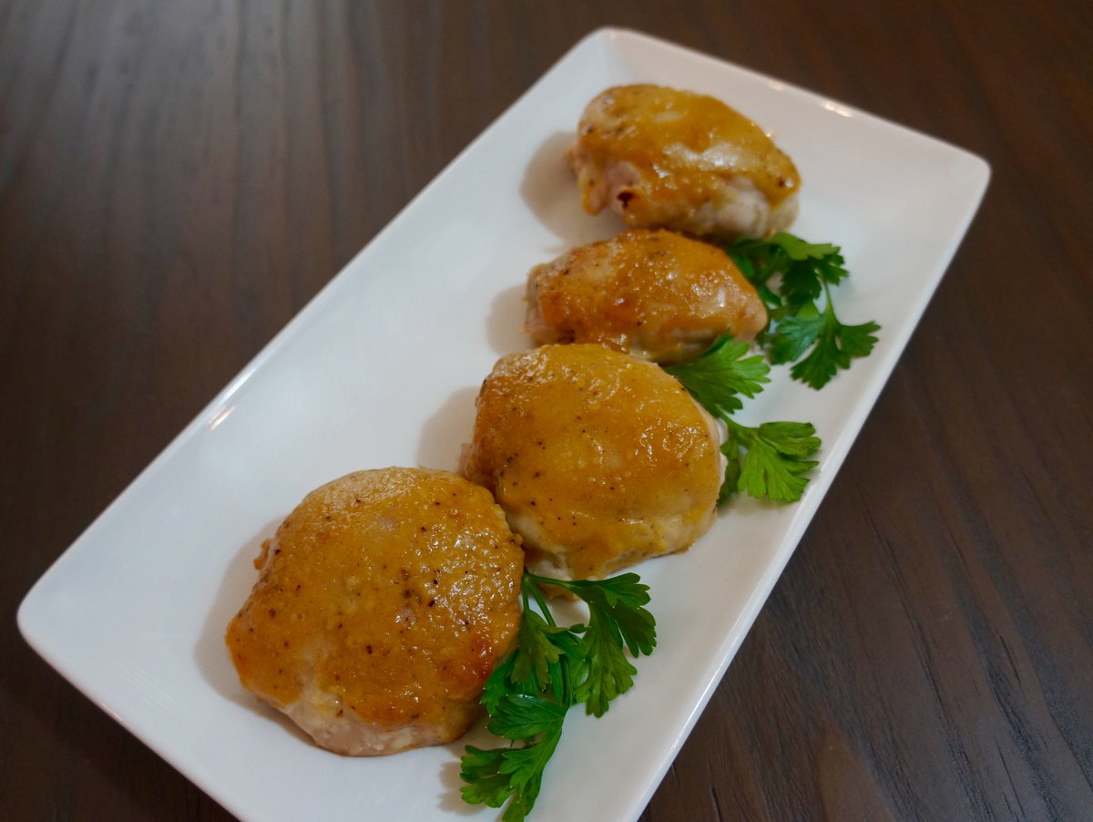 FlavorFinds's tweet photo. Maple Mustard Chicken Thighs - https://t.co/SaPYhgdnr2 https://t.co/KdYq4enOIr #fallrecipes #foodblog #foodblogger #recipe #delicious #yum https://t.co/tfF9t0eqa7