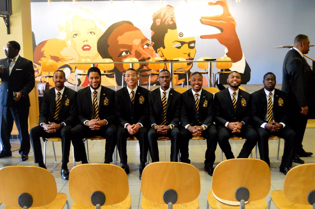 battenstuengage's tweet photo. @vwugreeklife grew in September! Here are photos from the chartering ceremony of the Phi Alpha chapter of Alpha Phi Alpha Fraternity, Inc.! https://t.co/uNwVus0FQG
