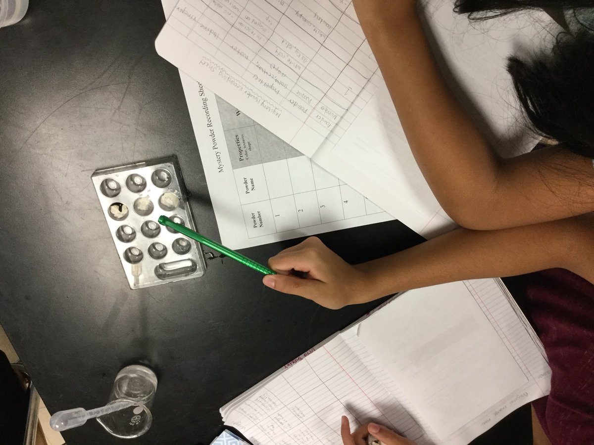 jcross57's tweet photo. @CarnageMagnetMS #mysterypowders #teamawesome #8thgradescience https://t.co/Ovf7WXUCNN