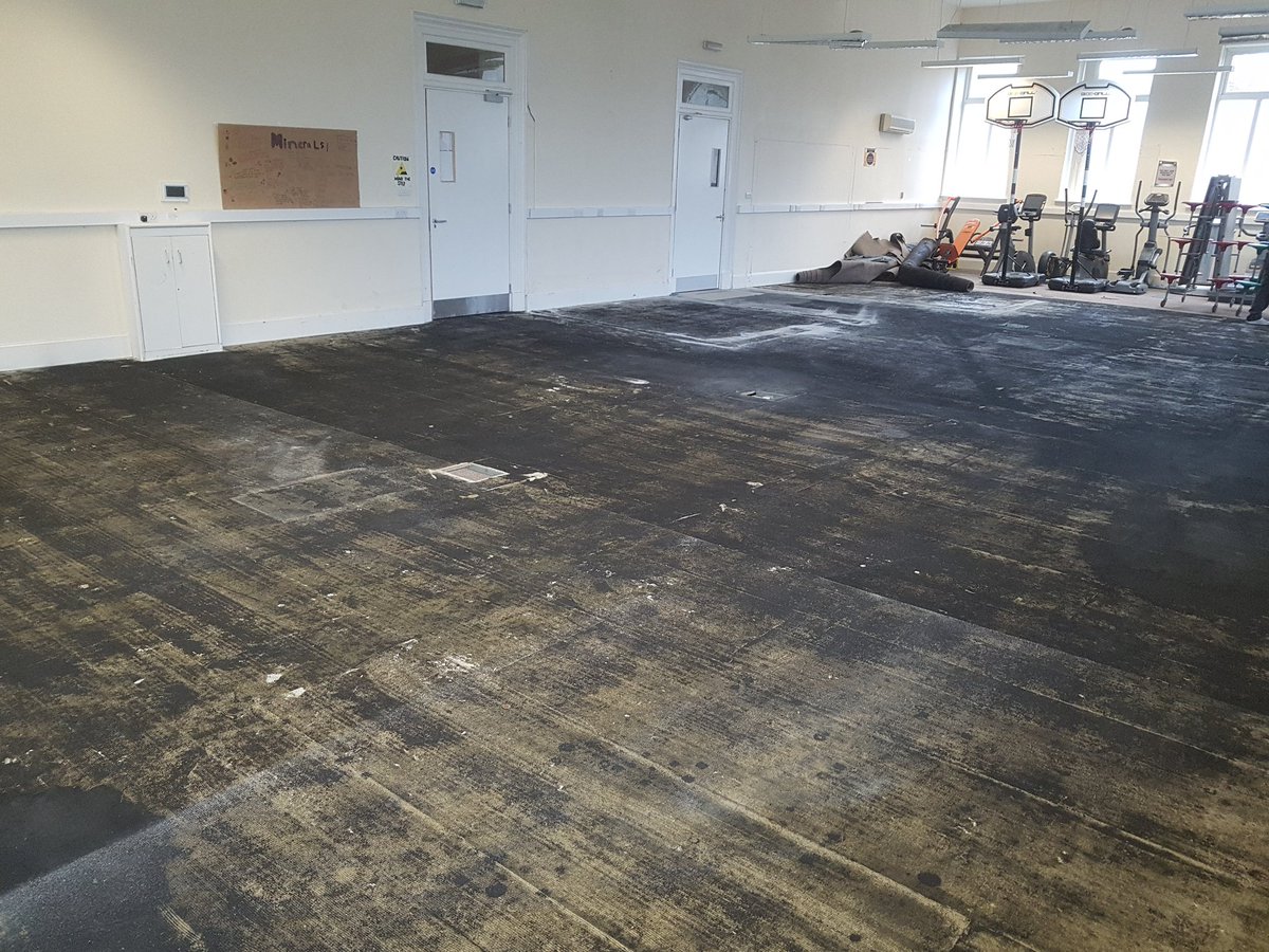 rubyflooringltd's tweet image. Gym in glasgow fitted plywood and sports flooring 👍