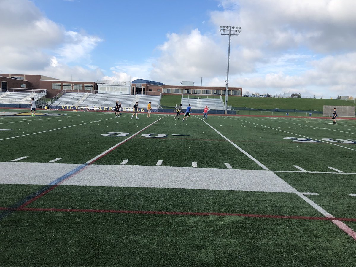 VictorSeniorHS's tweet image. From Construction Systems to Phys. ed to Physics -lots of student engagement outdoors! @VictorSchools @RodEngels